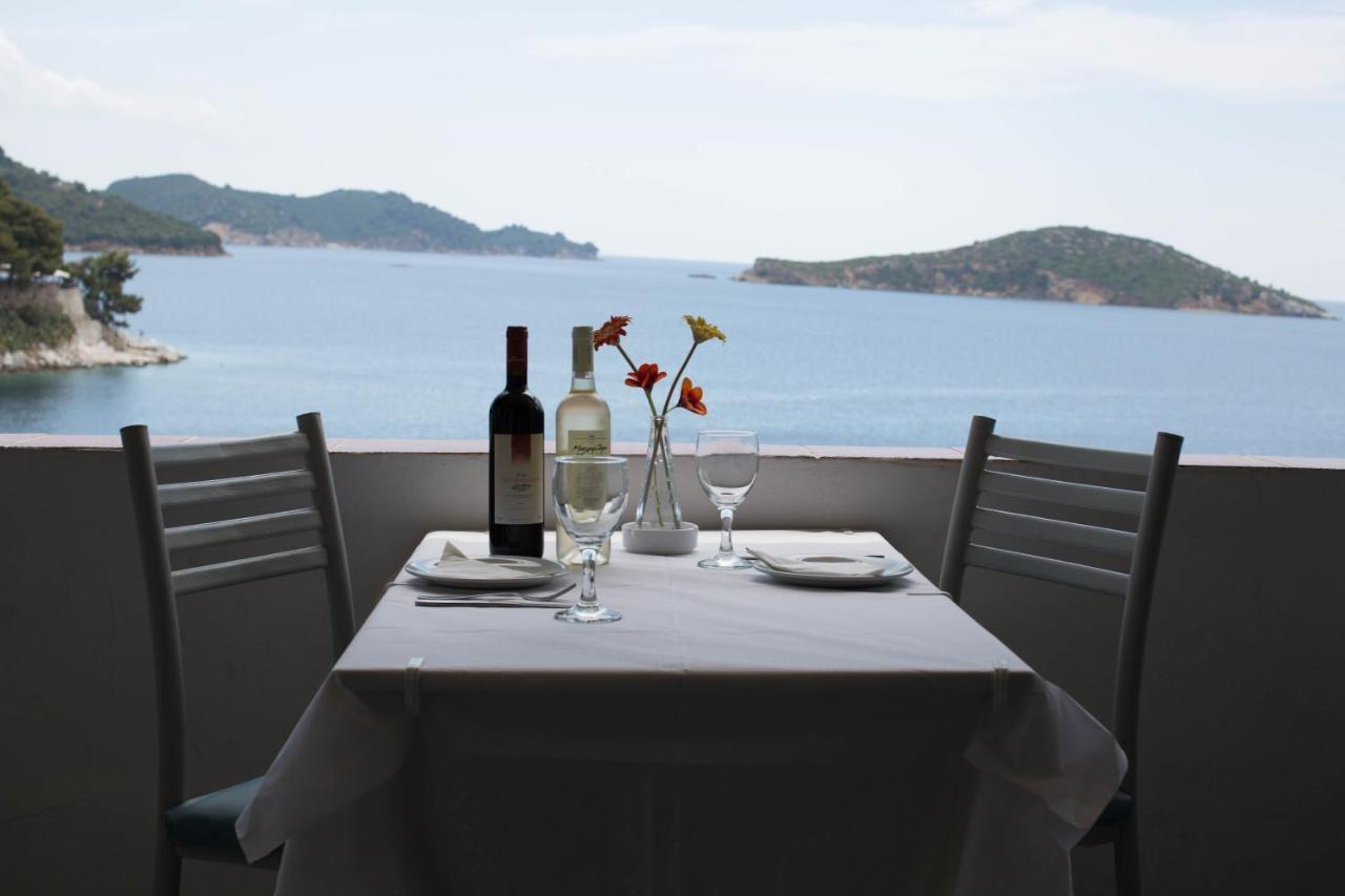Villas Alexandra Skiathos Platanias  Exterior photo