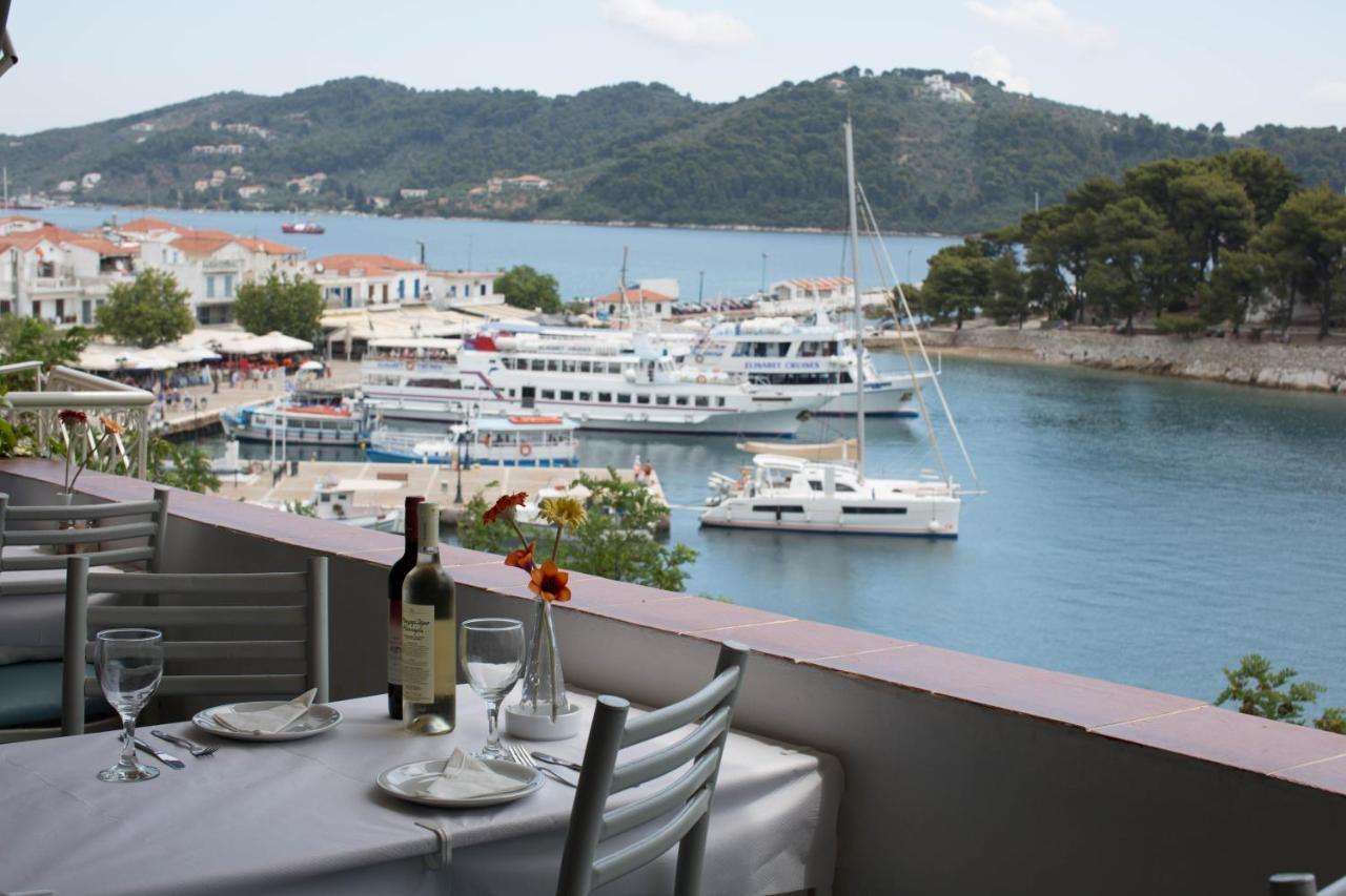 Villas Alexandra Skiathos Platanias  Exterior photo