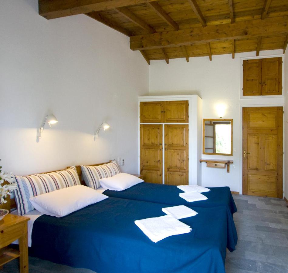 Villas Alexandra Skiathos Platanias  Exterior photo